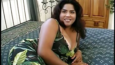 Madison Lust Big DICK Handjob עם סיום אפי מצלמות xxx