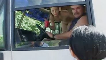 מועדון ספרים עם חברי MILF צפיה ישירה בסרטי סקס חינם שיש להם שלישייה לסבית